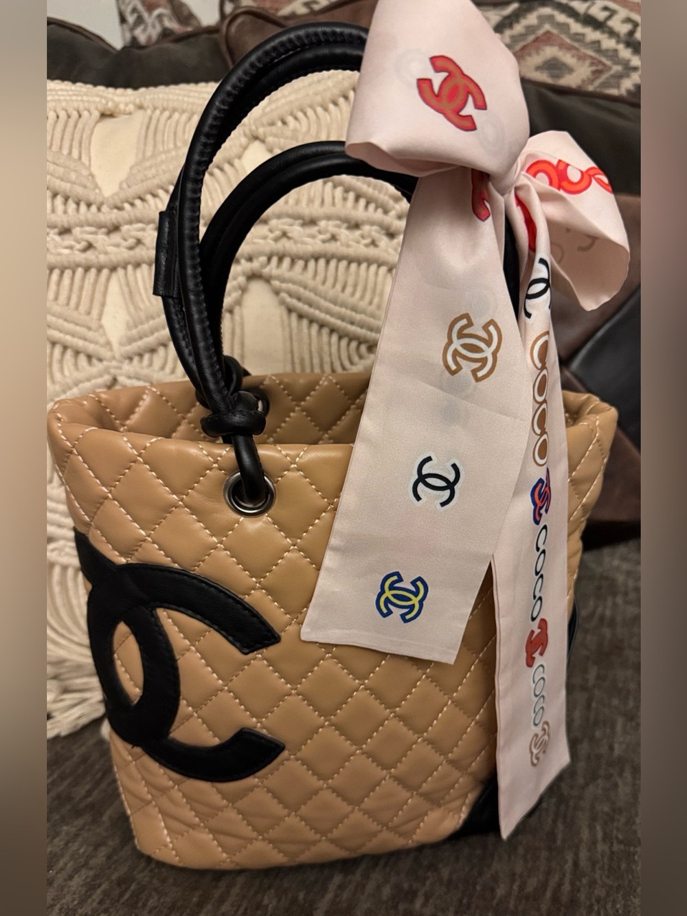 ☀️⛱️☀️SALE‼️NWOT FASHION MAXI QUILT MINI BUCKET BAG⛱️